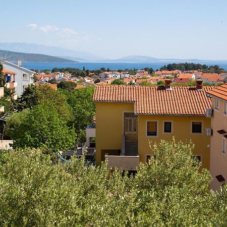 Apartment Lela Кърк Екстериор снимка
