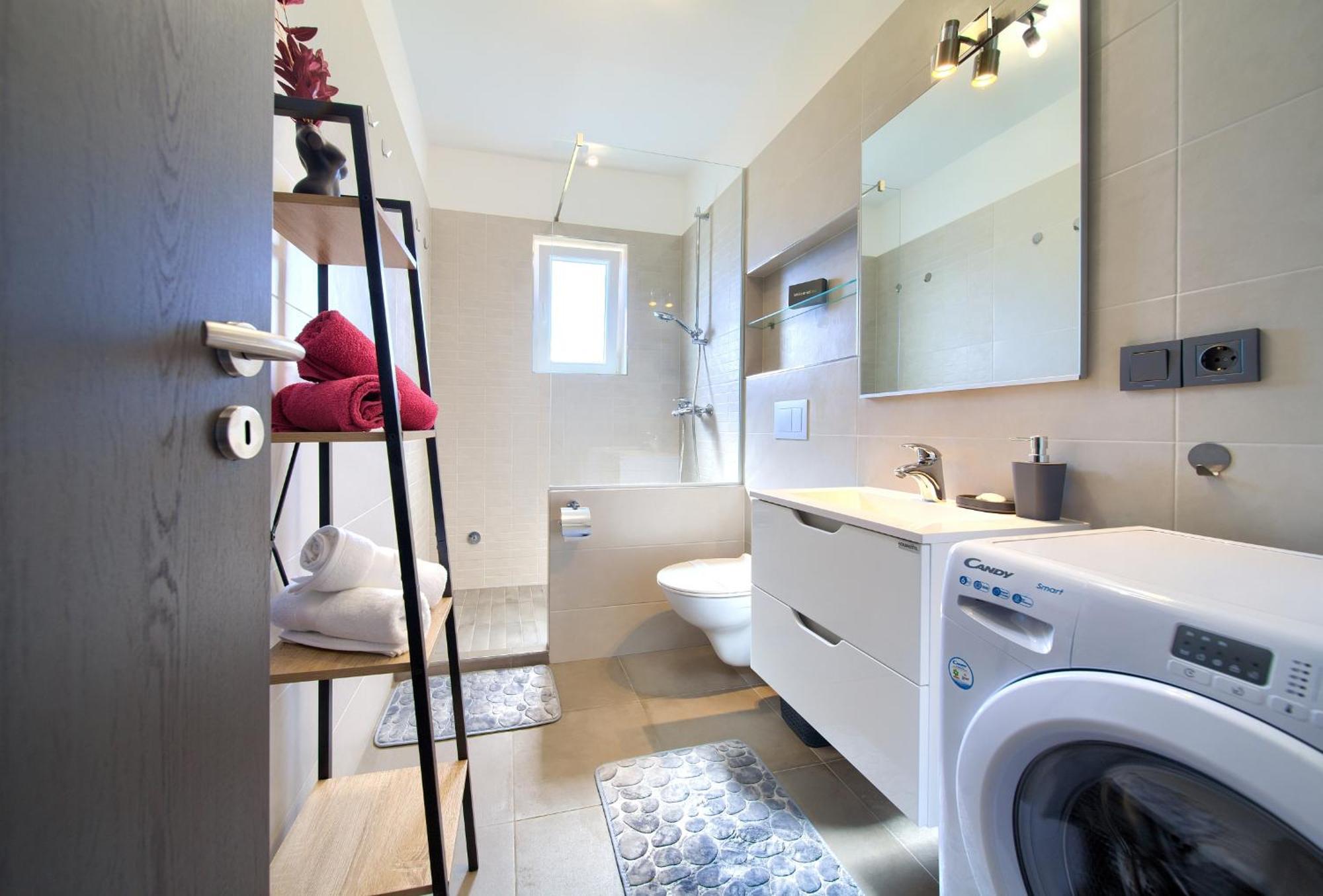 Apartment Lela Кърк Екстериор снимка