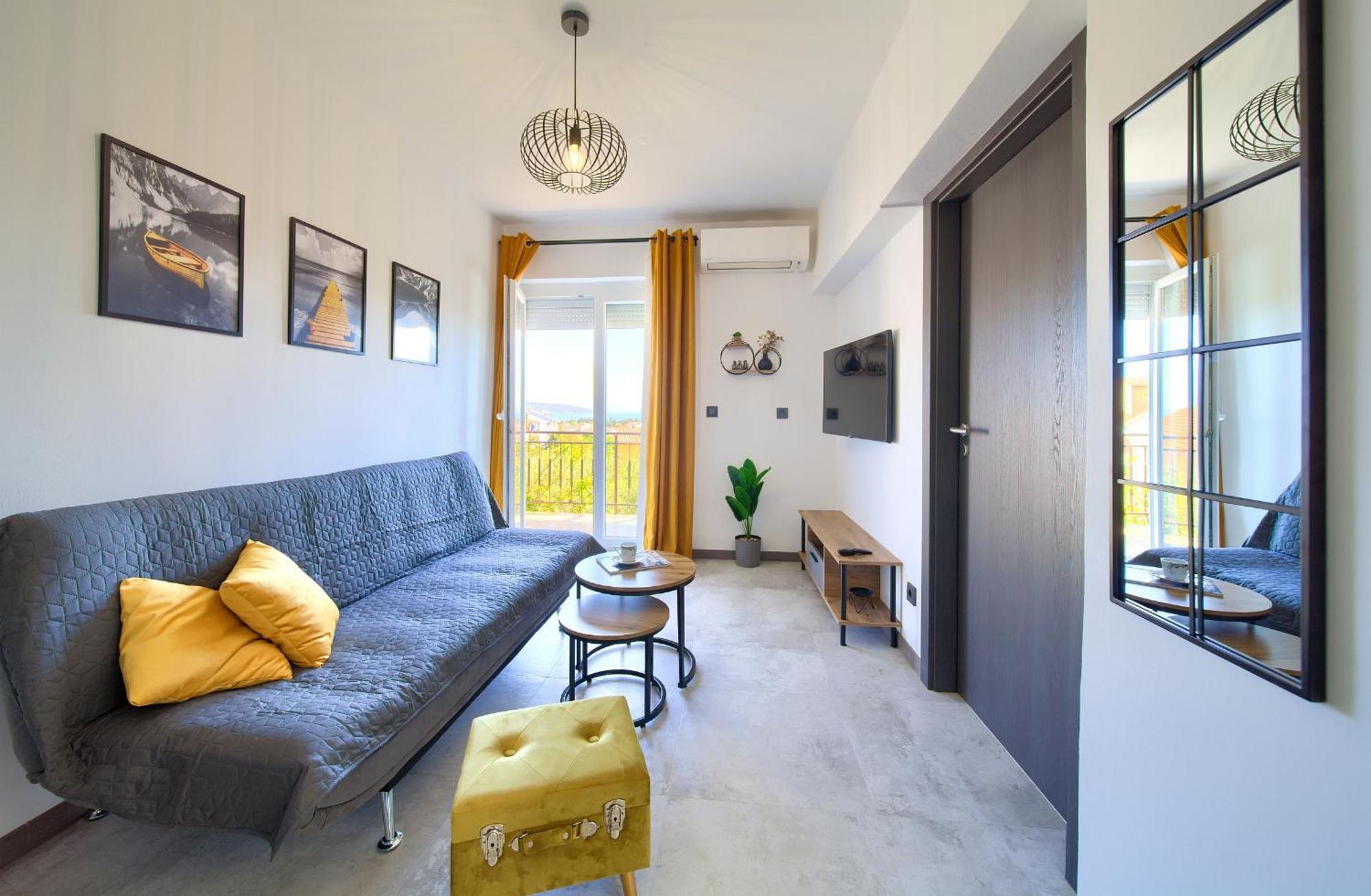 Apartment Lela Кърк Екстериор снимка