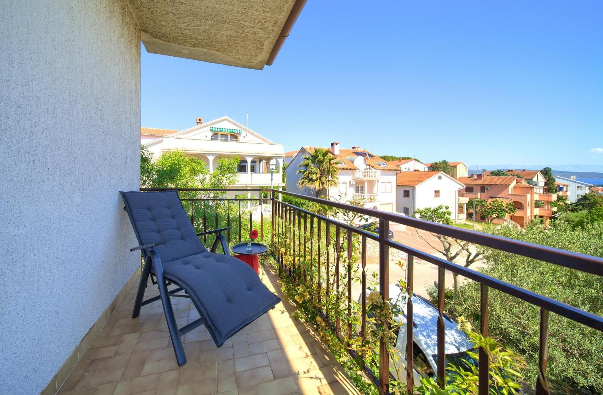 Apartment Lela Кърк Екстериор снимка