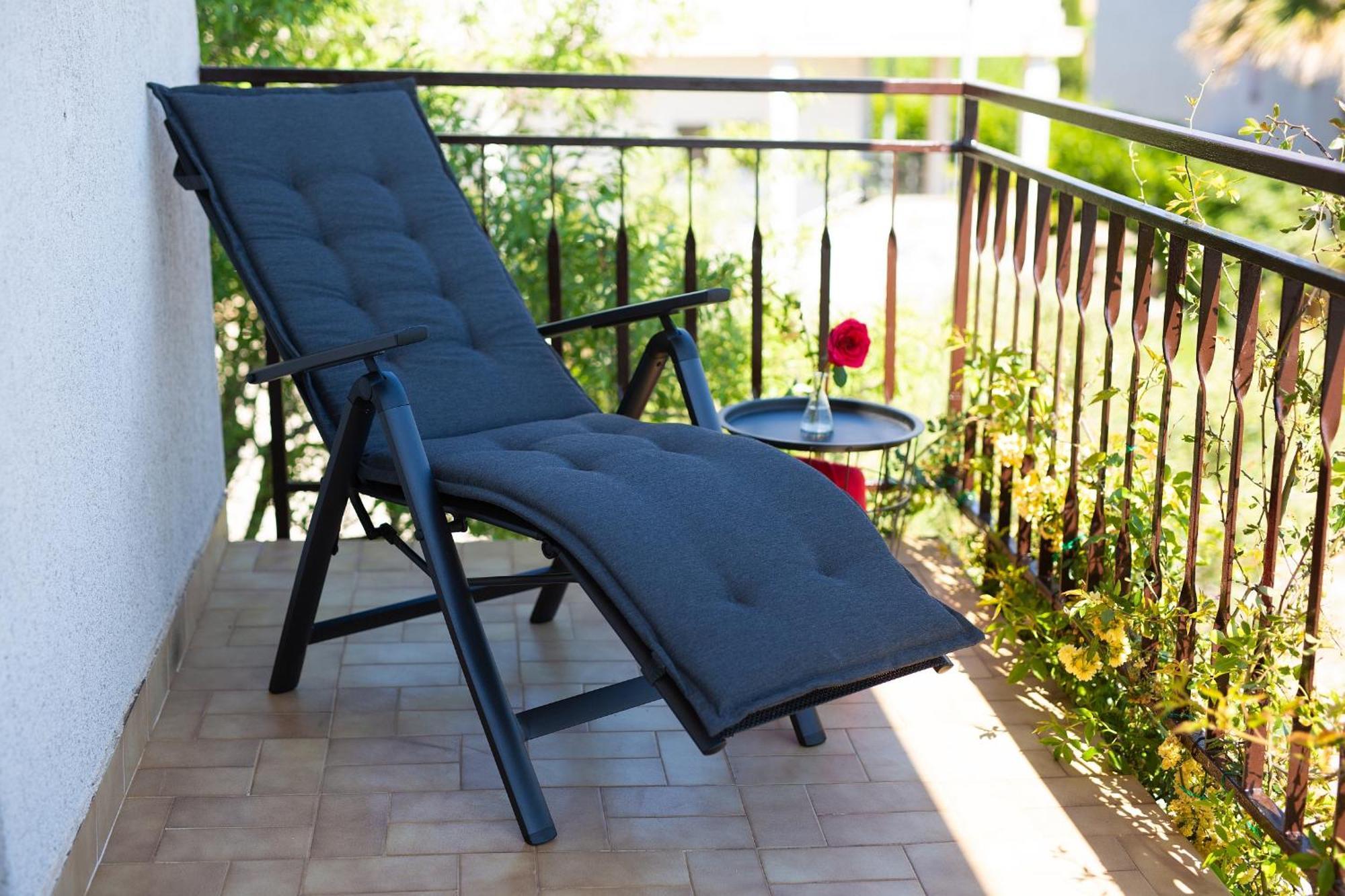 Apartment Lela Кърк Екстериор снимка